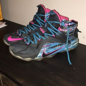 Lebron XII